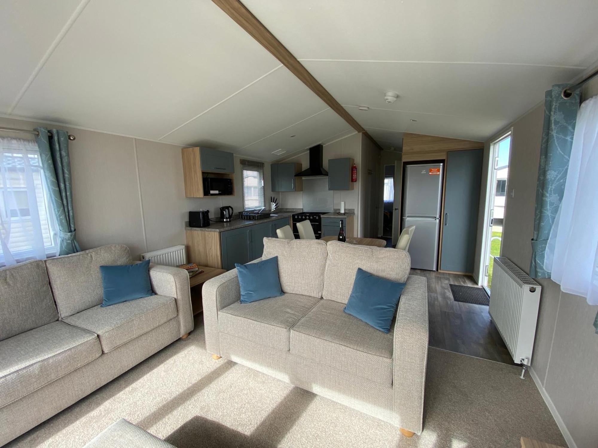 Verbzen Holiday Caravan At St Osyth Beach, Clacton-On-Sea By Verb Holidays Saint Osyth ภายนอก รูปภาพ